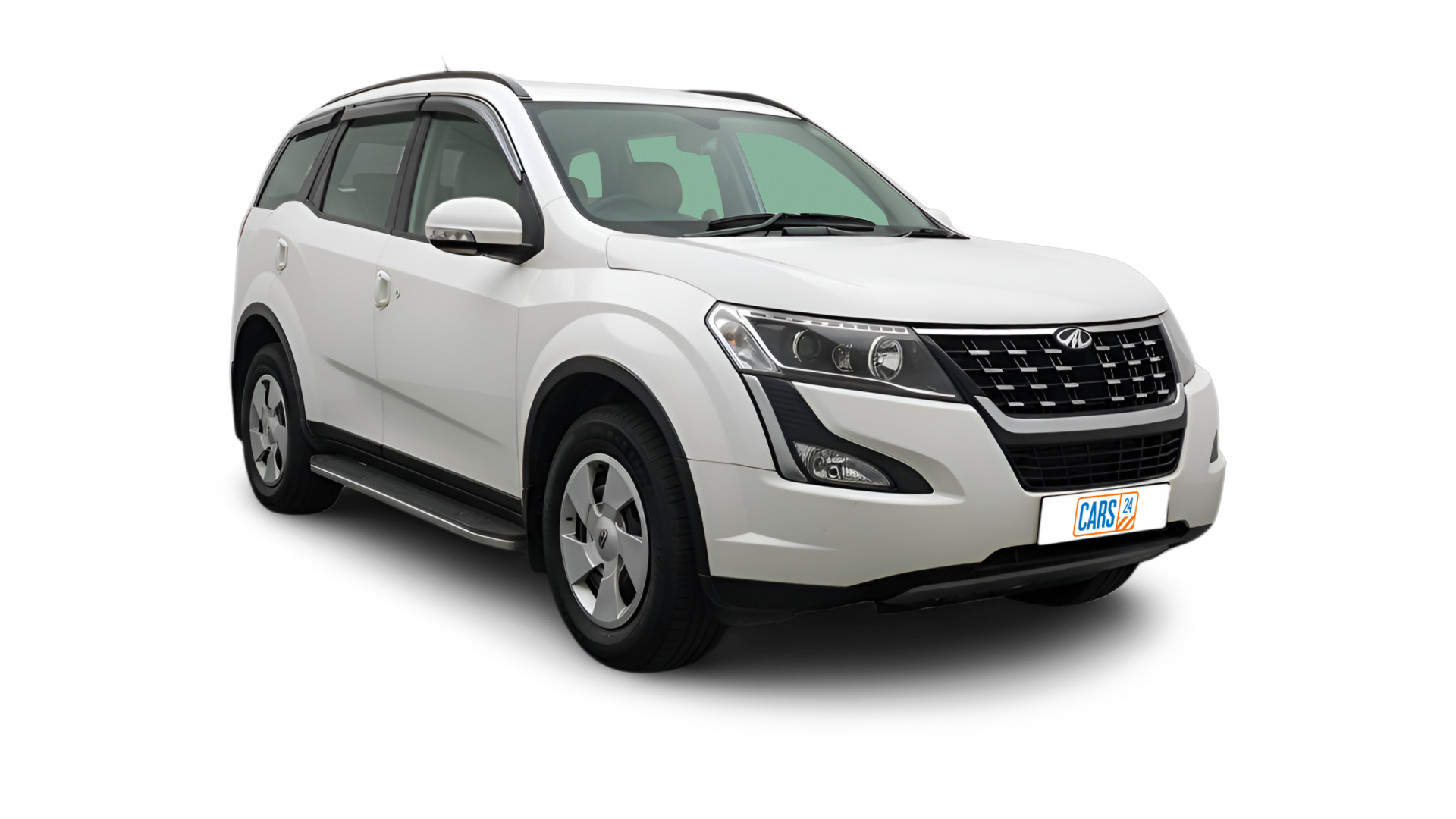 Mahindra XUV500-img